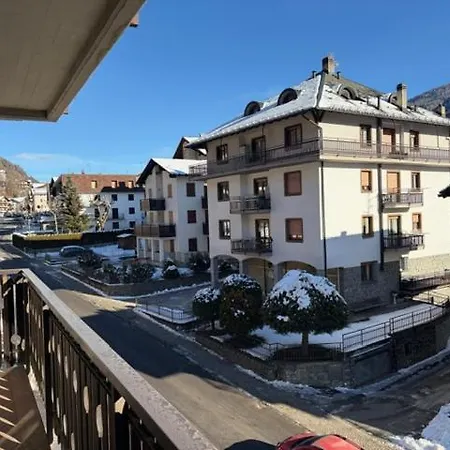Apartamento Spazioso In Via Valtellina